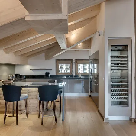 Penthouse Prestige 6 Pièces Au Cœur De Avec Parking - Fr-1-694-430 *